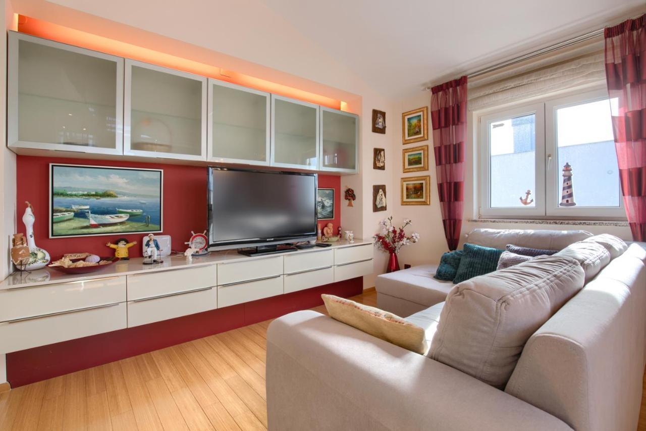 Tomisha Apartment Пиешчана Увала Екстериор снимка